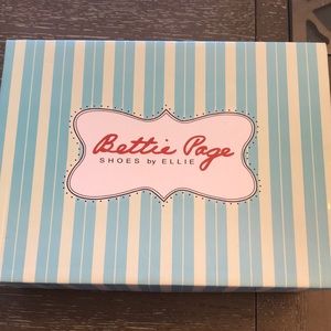 Brand new paid of Bettie Page by Ellie shoes